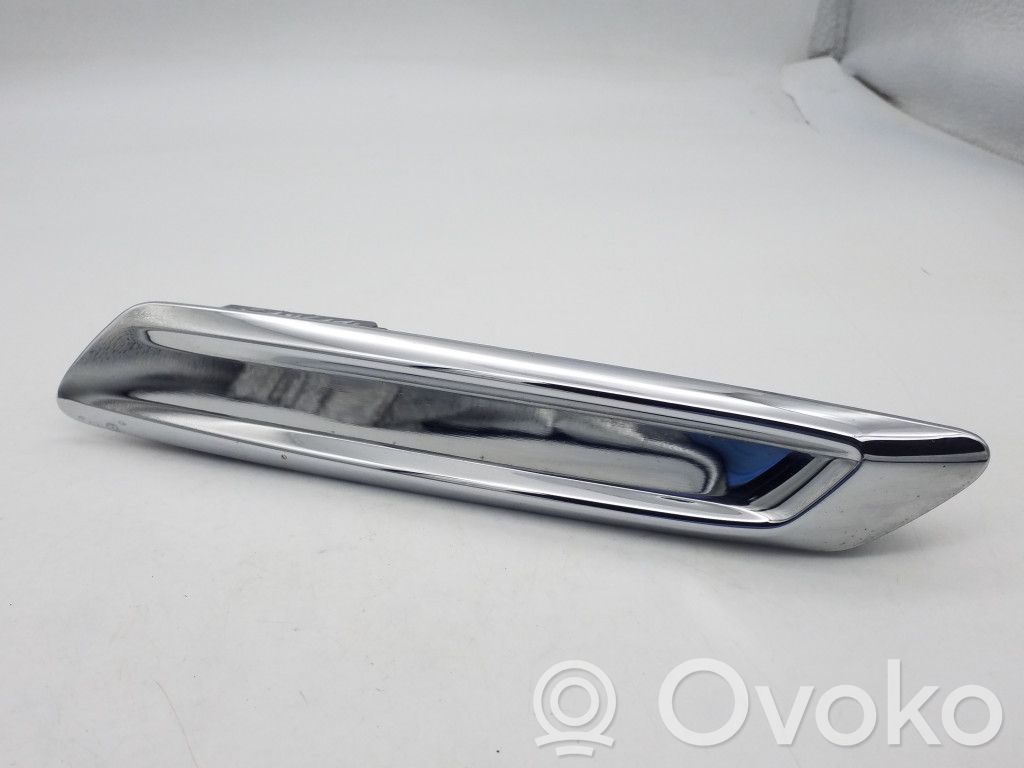 BMW 5 F10 F11 Griglia parafango 