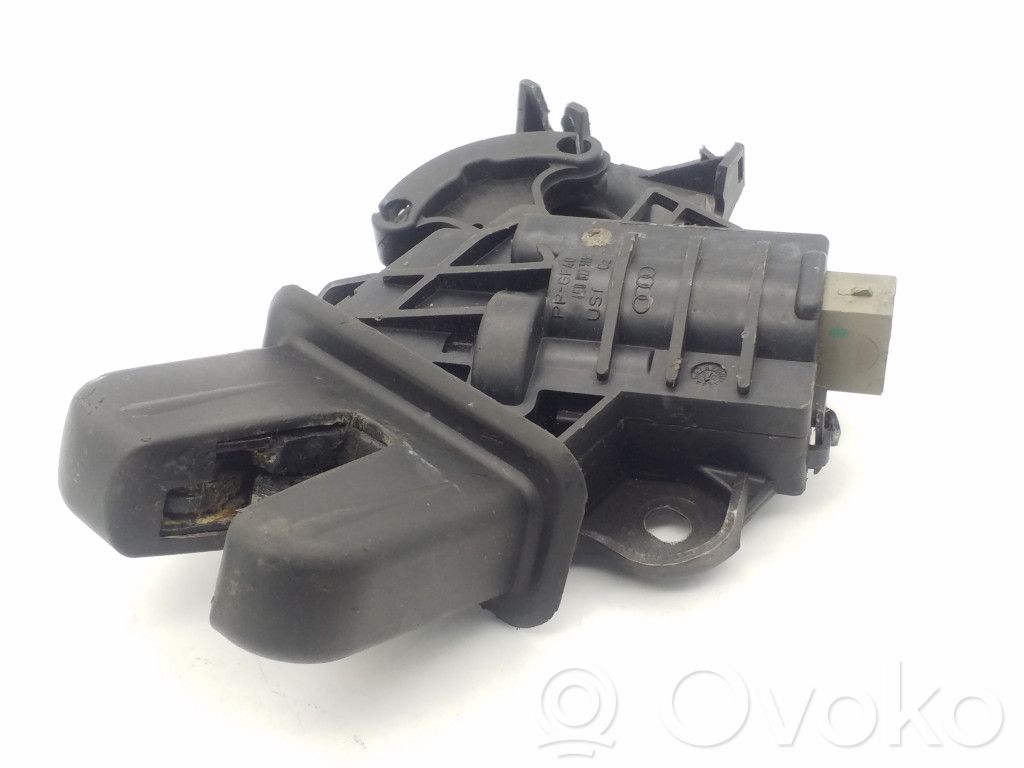 Volkswagen PASSAT B6 Tailgate/trunk/boot lock/catch/latch 