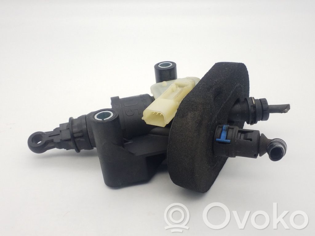 Ford Fiesta Cilindro maestro de embrague 