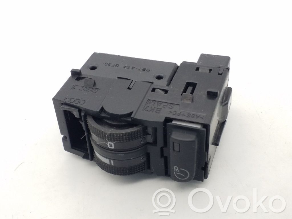 Audi A4 S4 B6 8E 8H Headlight level height control switch 