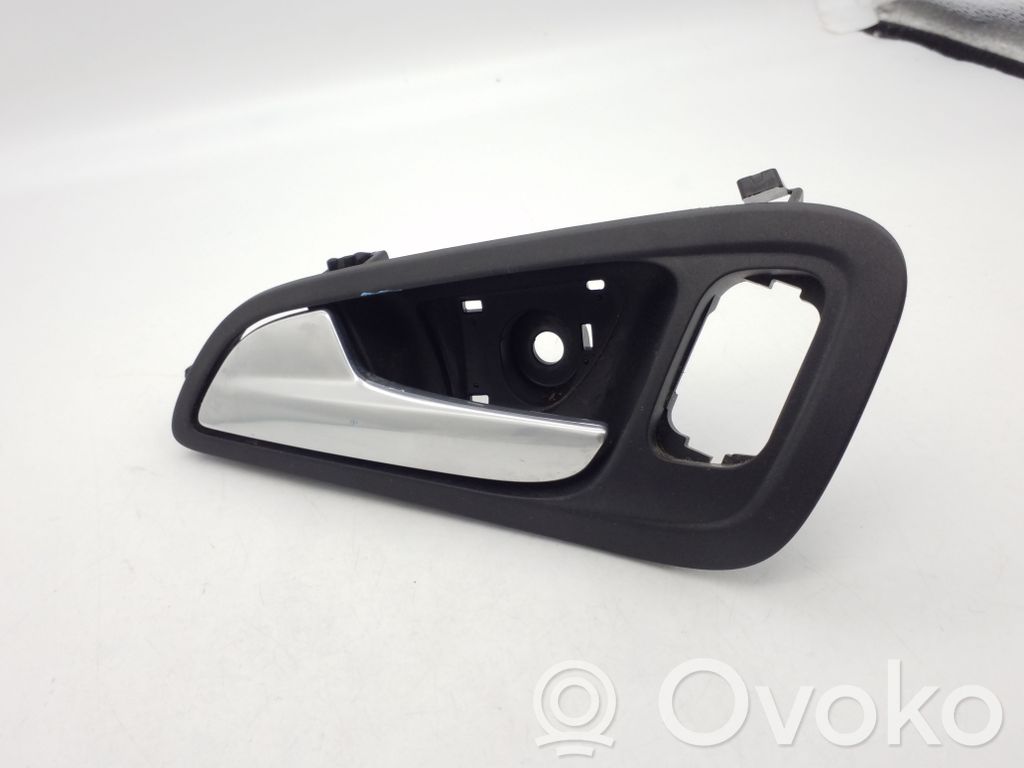Ford Focus Manecilla interna puerta delantera 