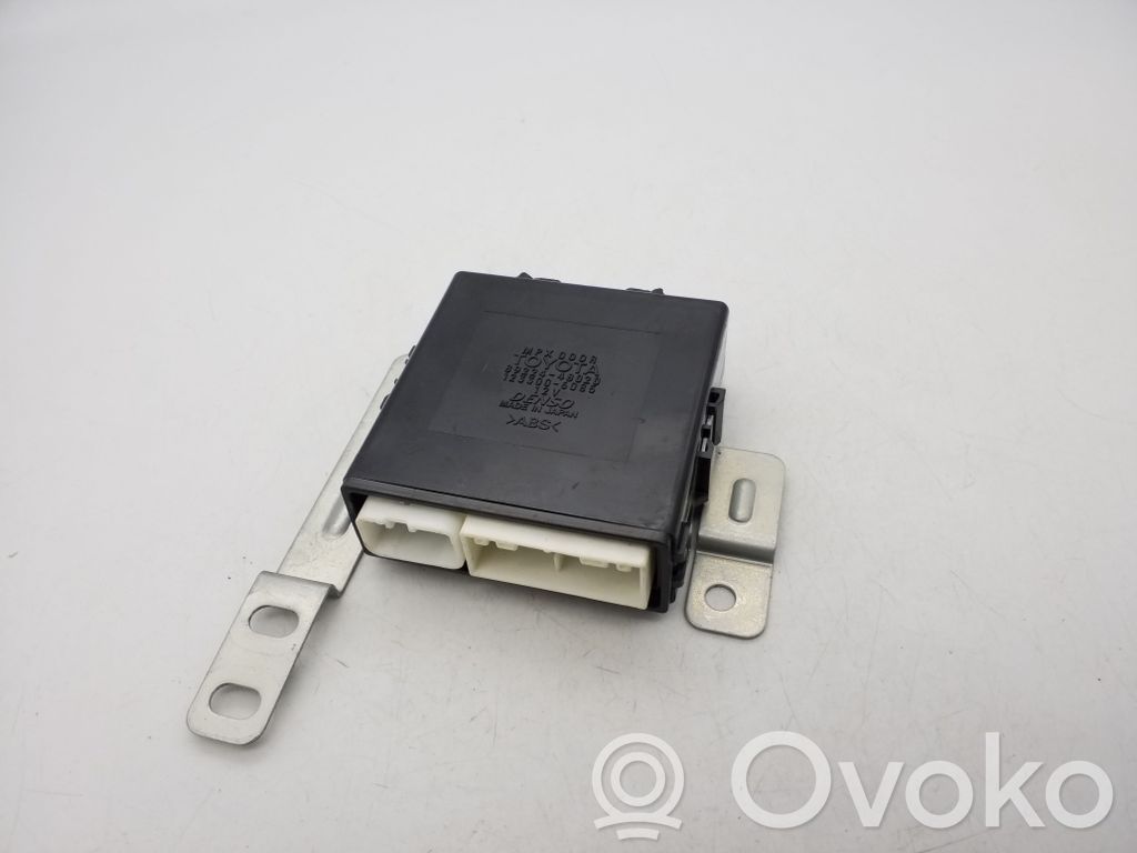 Lexus RX 300 Door control unit/module 