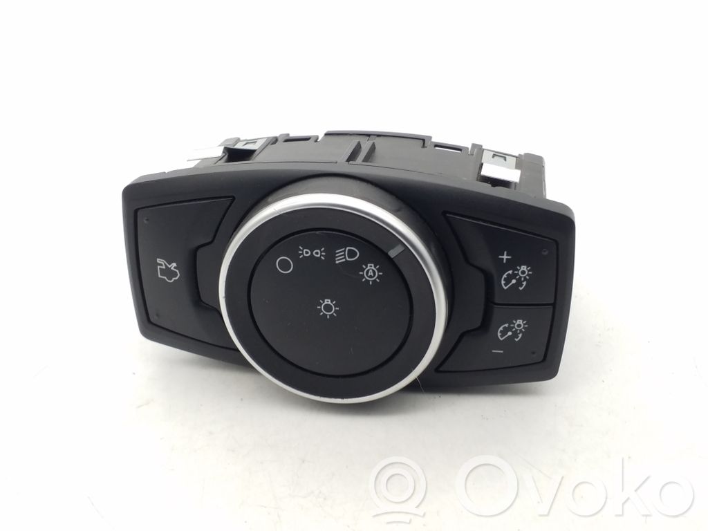 Ford Focus Light switch 