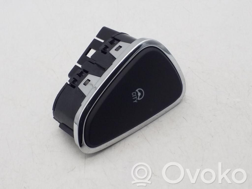 Opel Corsa E Steering wheel buttons/switches 