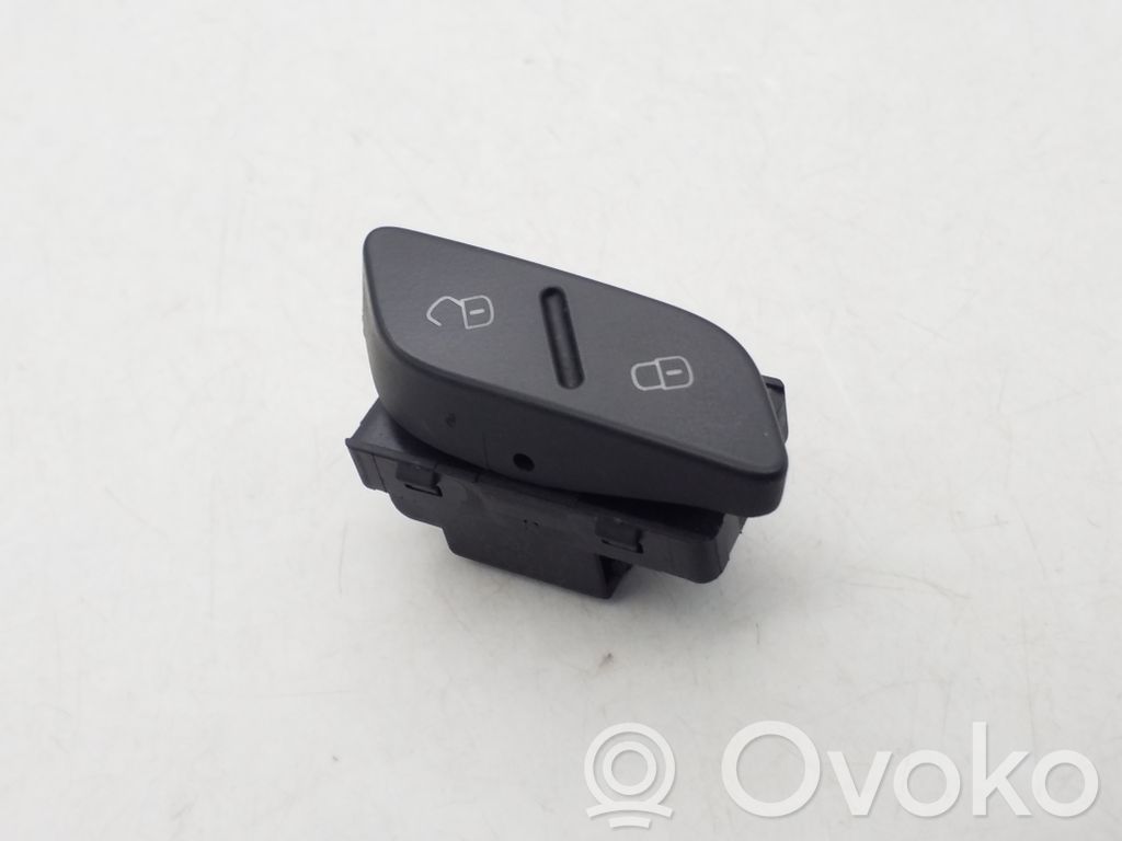 Volkswagen Jetta VI Central locking switch button 
