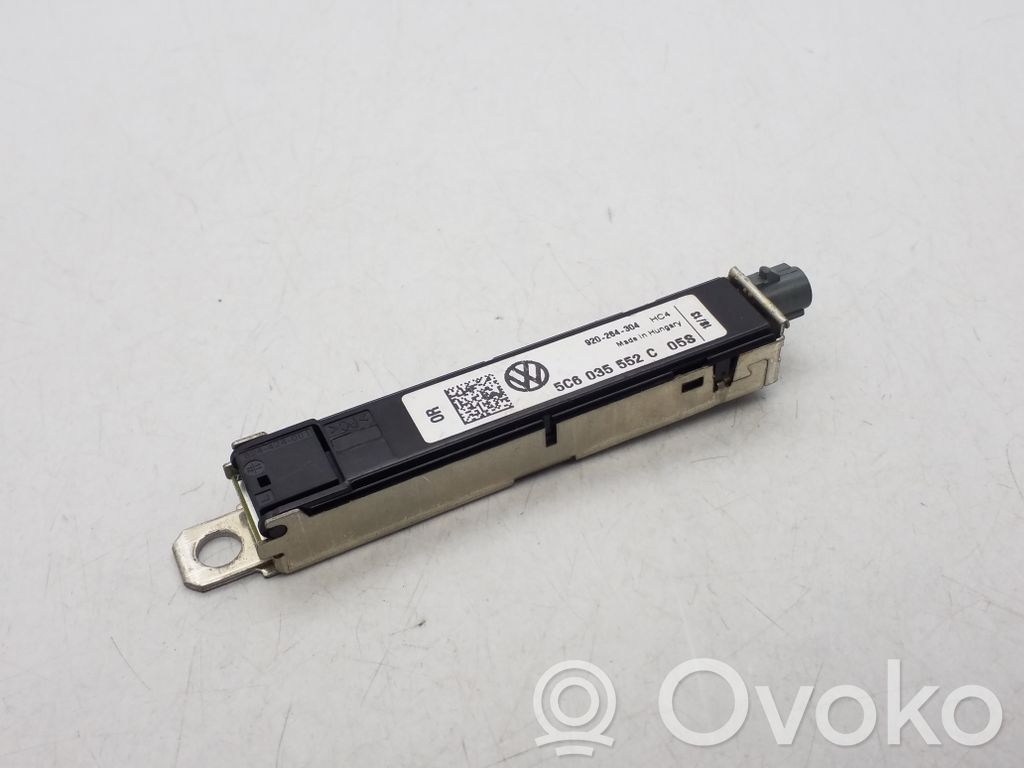 Volkswagen Jetta VI Antenos stiprintuvas 