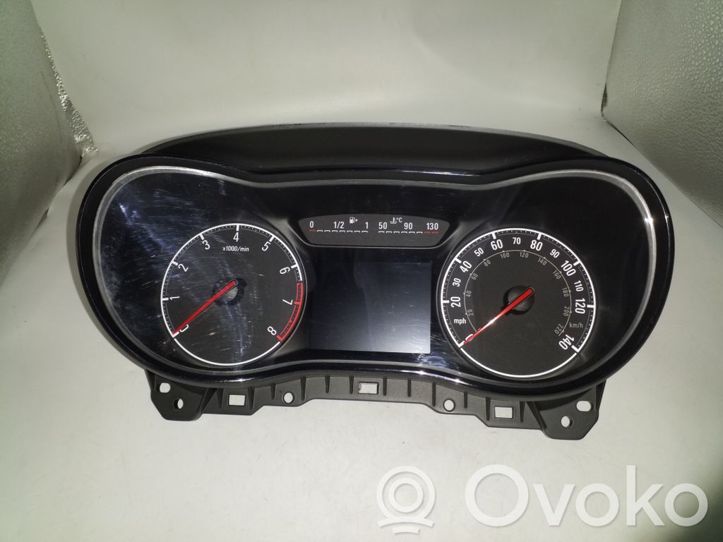 Opel Corsa E Speedometer (instrument cluster) 