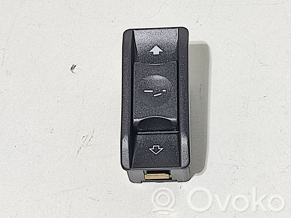 BMW 7 E65 E66 Stoglangio jungtukas 