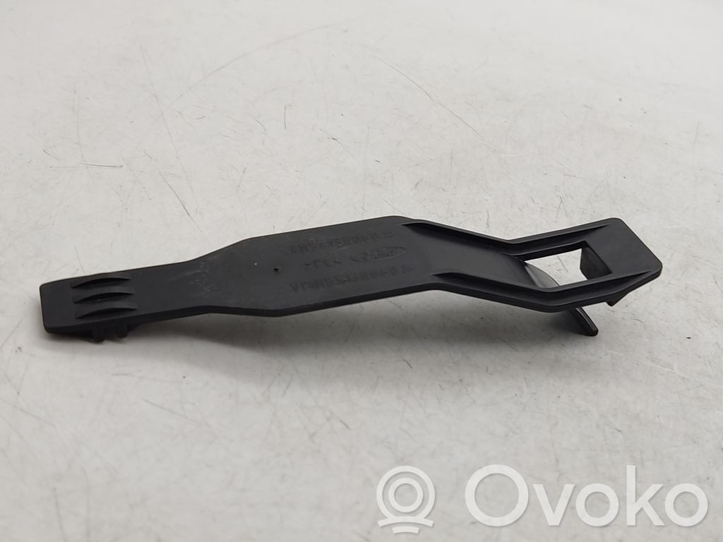Ford Focus Headlight/headlamp mounting bracket 