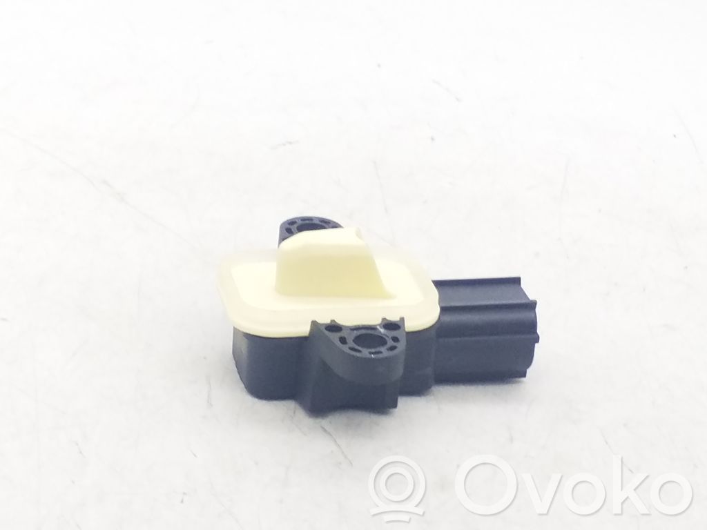 Sensor impacto/accidente para activar Airbag   HM5T14C676AA