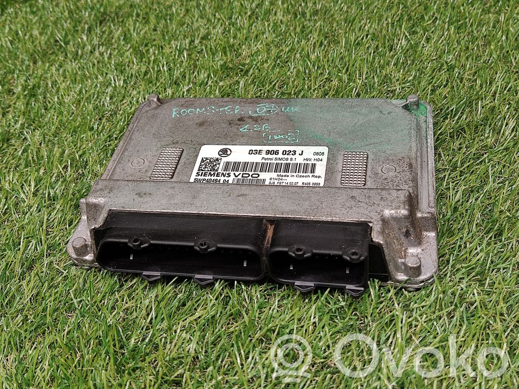Engine control unit/module ECU   03E906023J,5WP40494