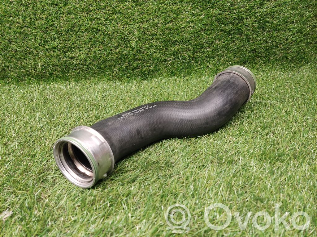 Volkswagen Tiguan Intercooler hose/pipe 