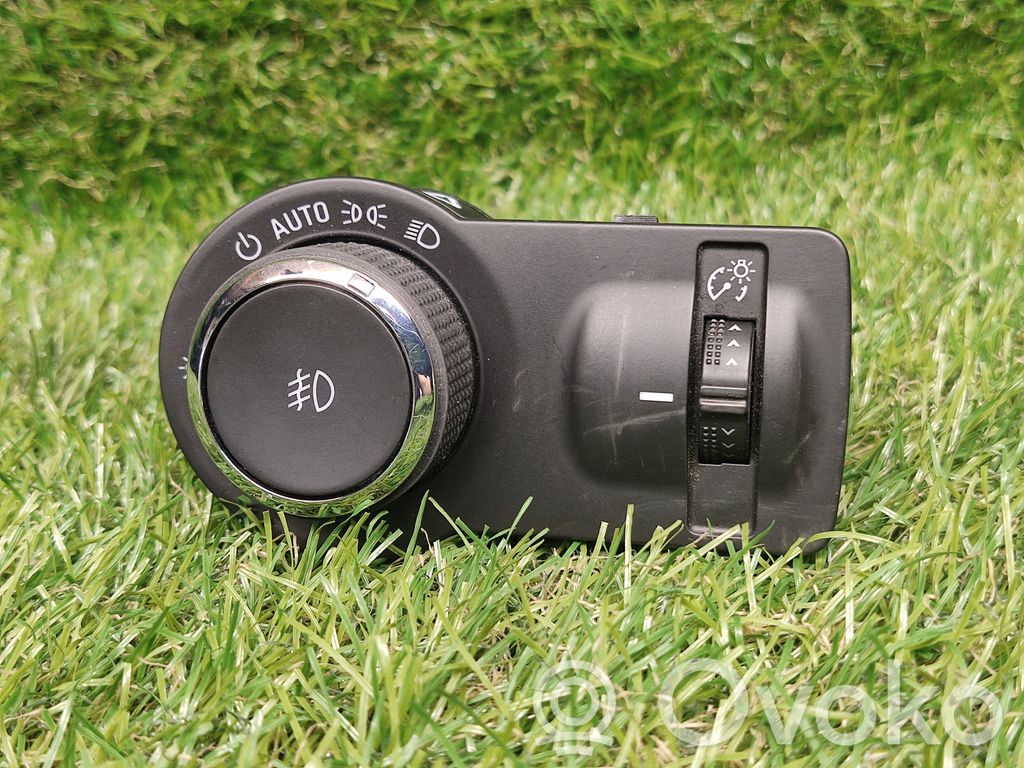 Opel Mokka Light switch 