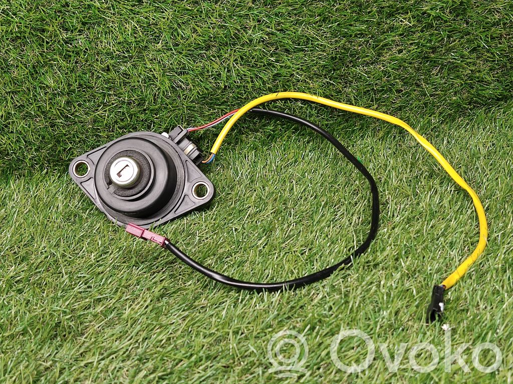 BMW 7 E38 Tailgate/trunk/boot lock/catch/latch 