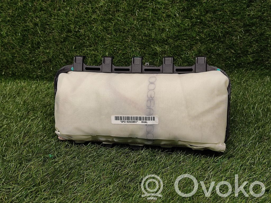 Buick Encore I Passenger airbag 