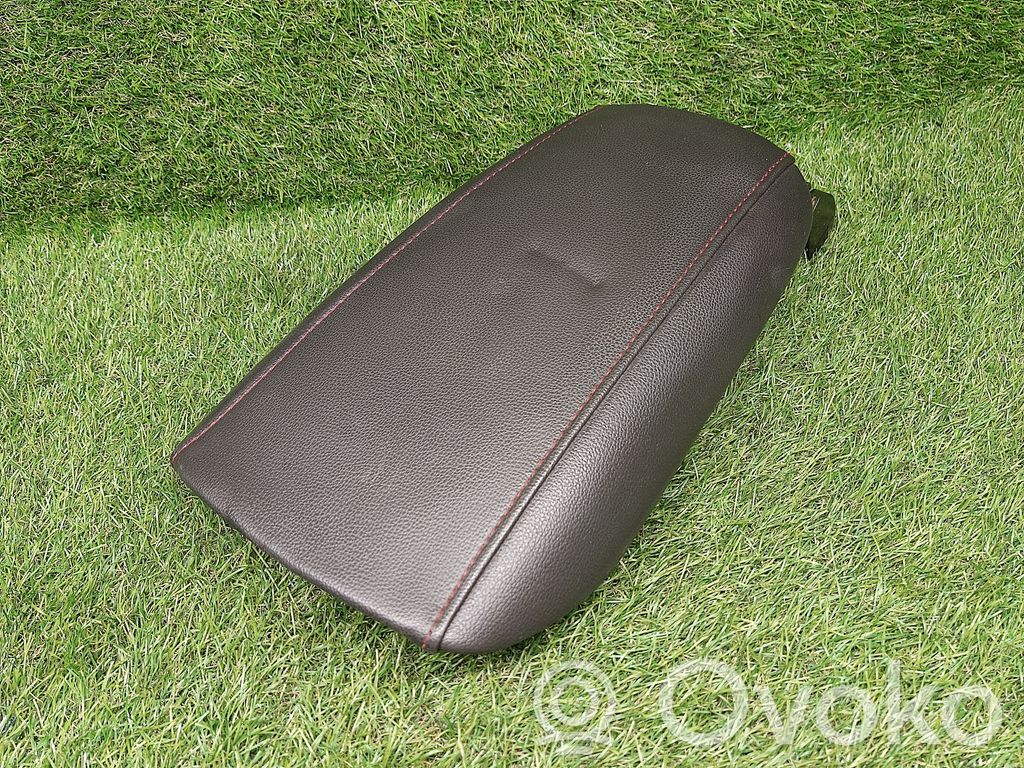 Ford Fusion II Armrest 