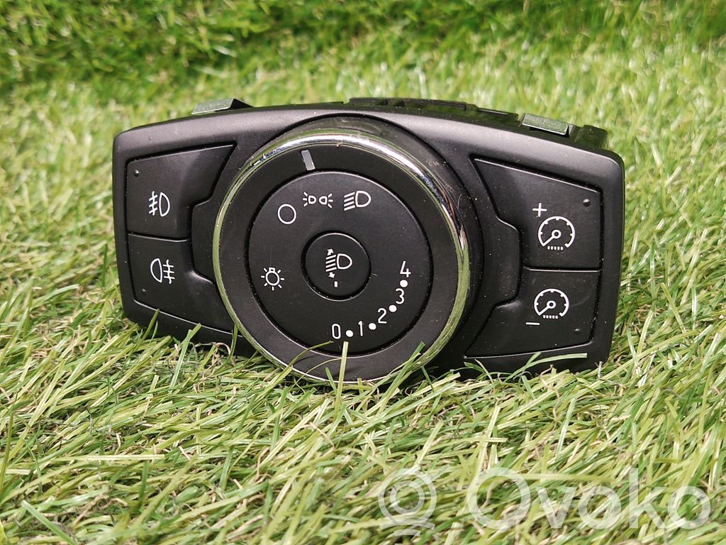 Ford Focus Light switch 