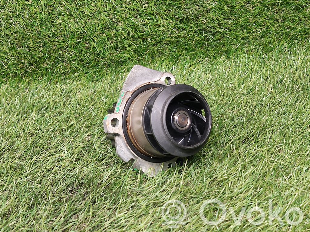 Volkswagen Golf V Pompa dell’acqua 