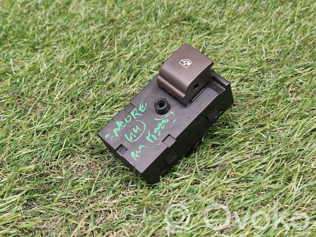 Buick Encore I Electric window control switch 