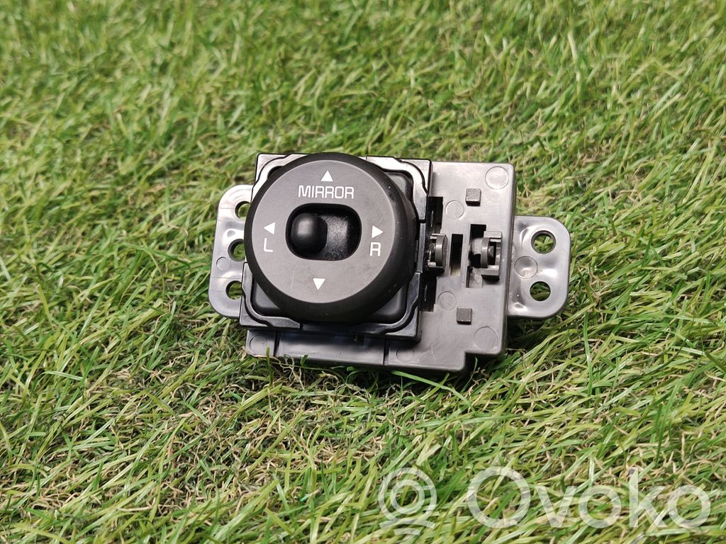 Interruptor del espejo lateral   49D4851000,93530A2900