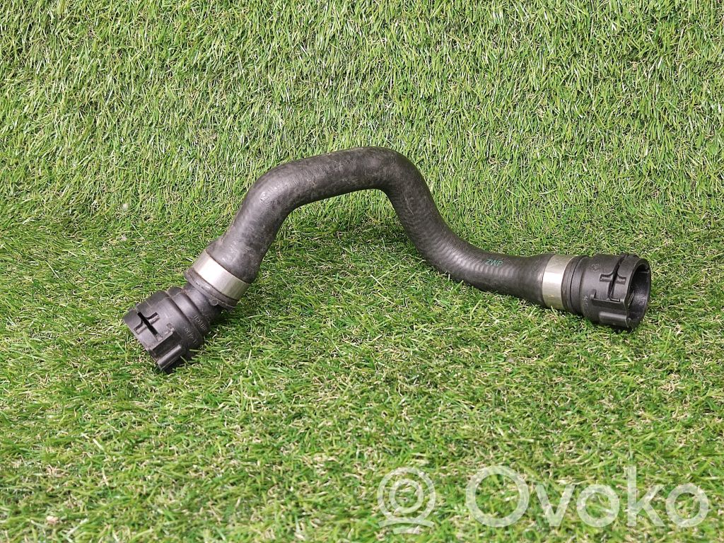 BMW X5 E53 Tubo flessibile del liquido di raffreddamento del motore 