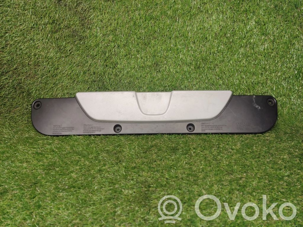 BMW 7 E65 E66 Variklio dangtis (apdaila) 