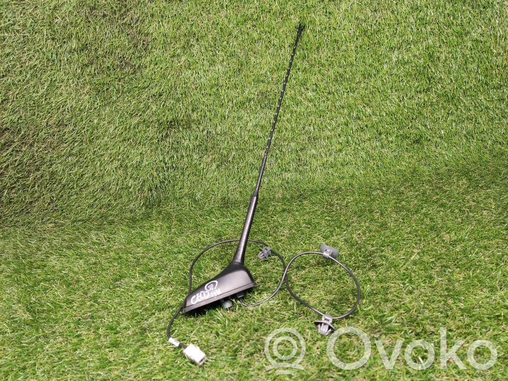 GPS-pystyantenni   962501H000