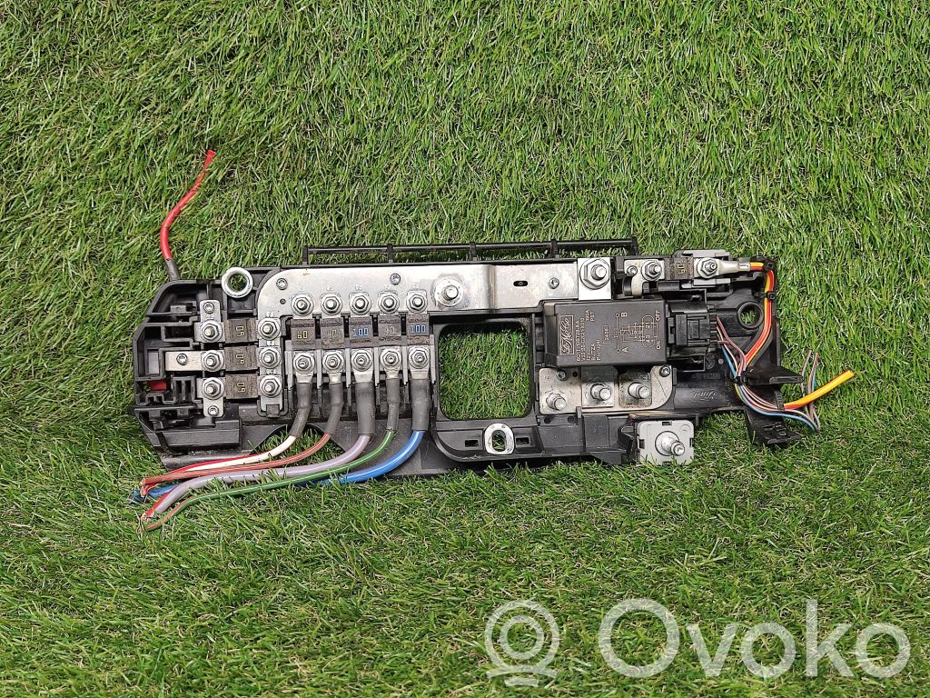 Cableado positivo   6C1T14A067E,6C1T10B728AA