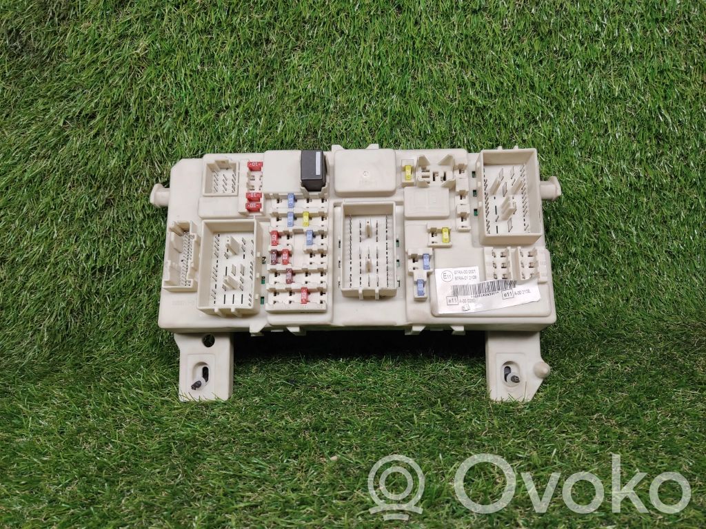 Ford C-MAX I Power management control unit 