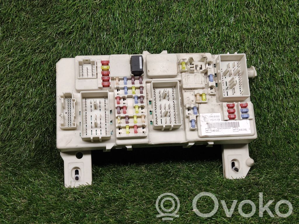 Ford C-MAX I Power management control unit 