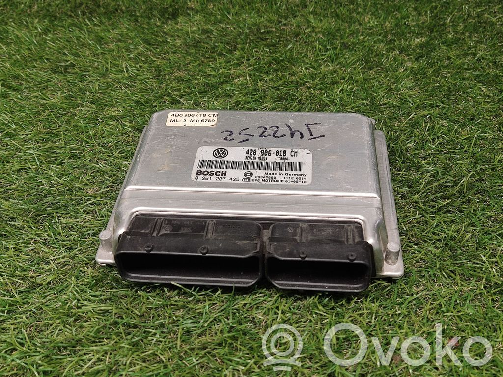 Volkswagen PASSAT B5.5 Engine control unit/module ECU 