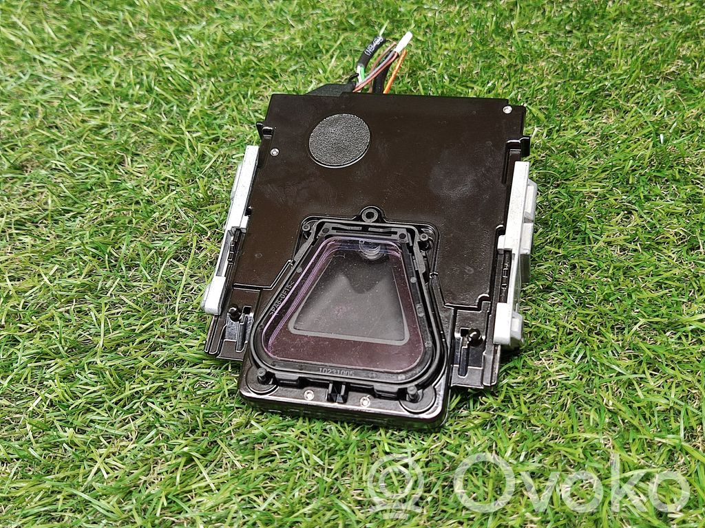 Audi Q7 4M Windshield/windscreen camera 