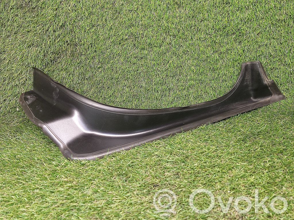 BMW 5 G30 G31 G38 Rear/tail light trim molding 