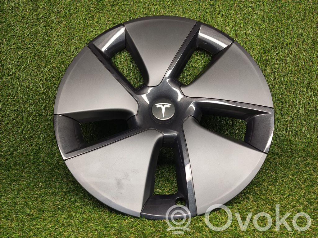 Tesla Model 3 R18-pölykapseli 