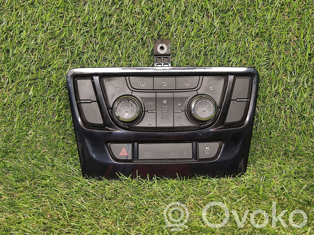 Buick Encore I Climate control unit 
