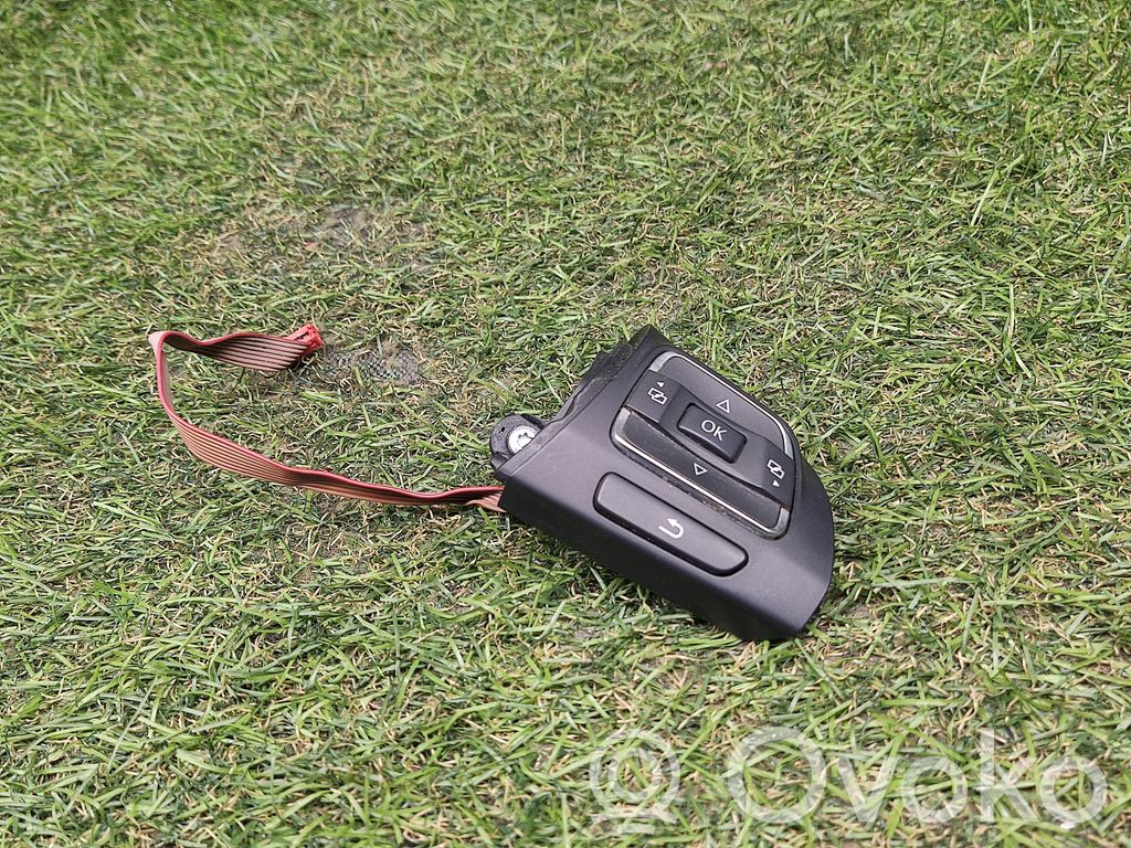 Volkswagen Jetta VI Interruptores/botones de la columna de dirección 