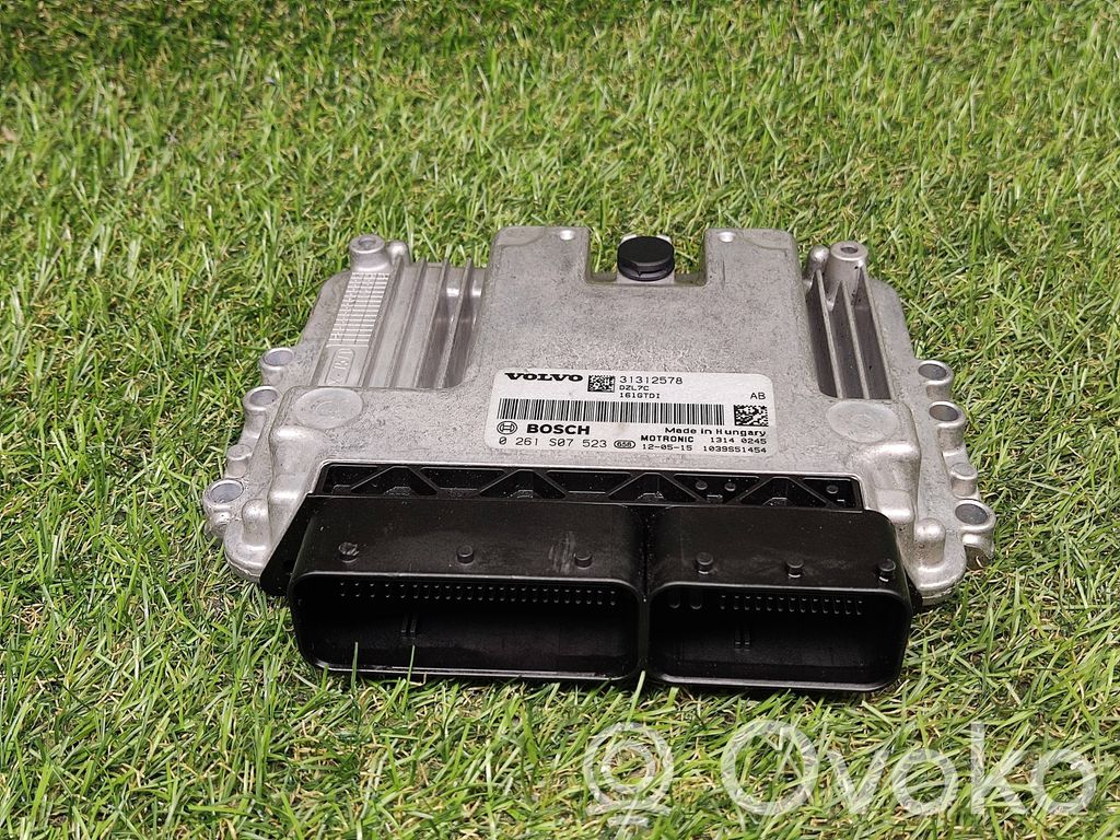 Volvo V40 Unitate control motor/modul ECU 