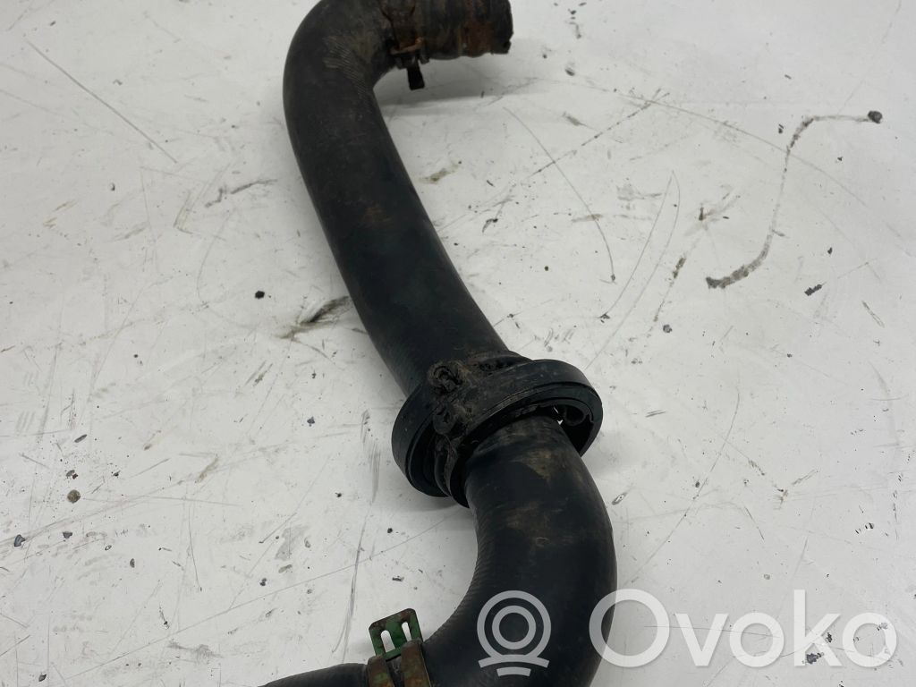 Engine coolant pipe/hose