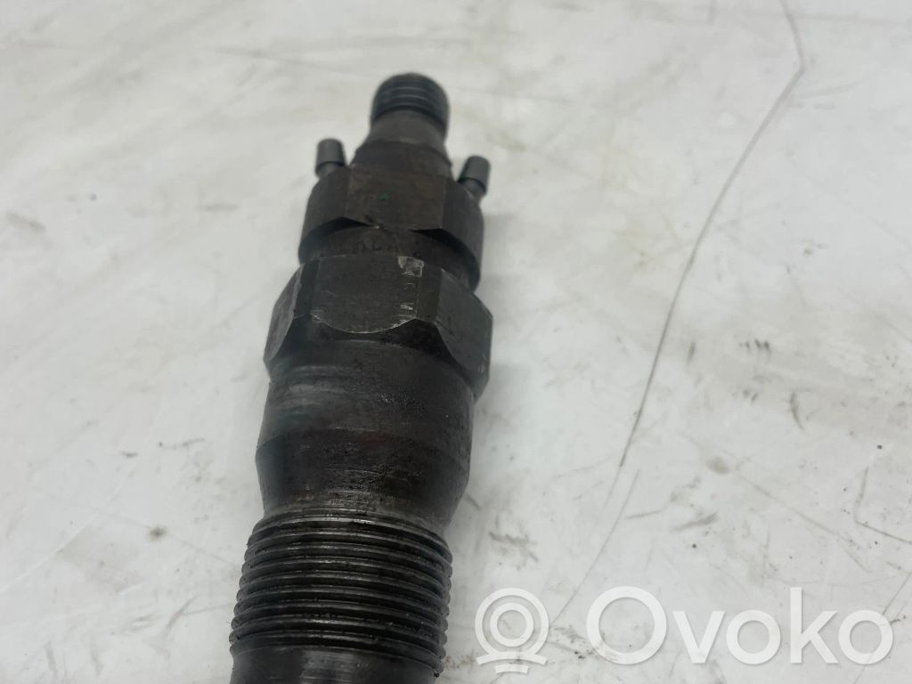 Fuel injector   21571