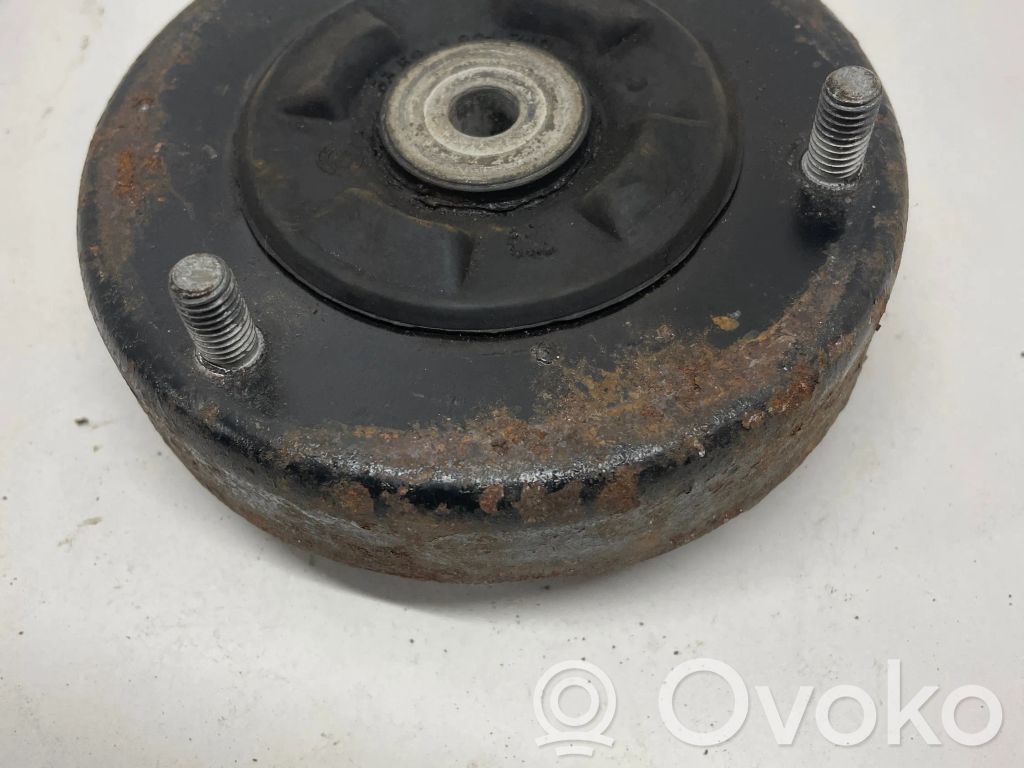 BMW 5 E39 Coil spring mount 