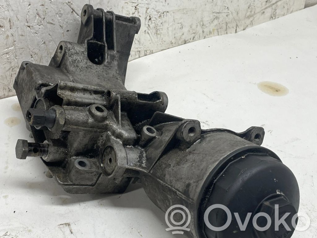 Oil filter mounting bracket   750330620