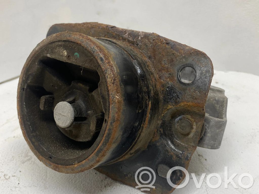 Chevrolet Captiva Gearbox mount 