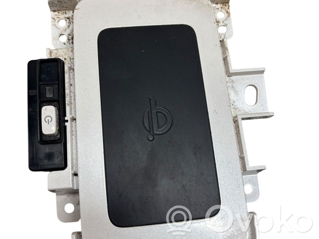 Toyota Prius (XW50) Moduł ładowania bezprzewodowego 