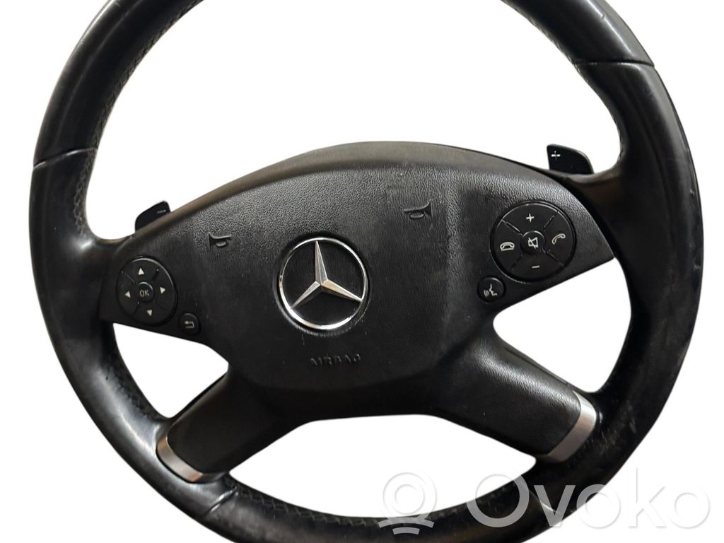 Ohjauspyörä   A2124600403,A2048210151,62322000