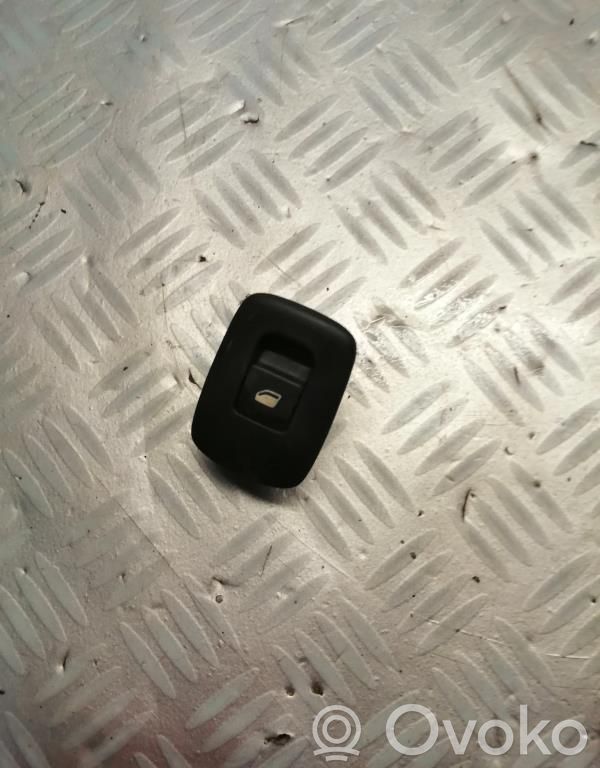 Peugeot 207 Electric window control switch 
