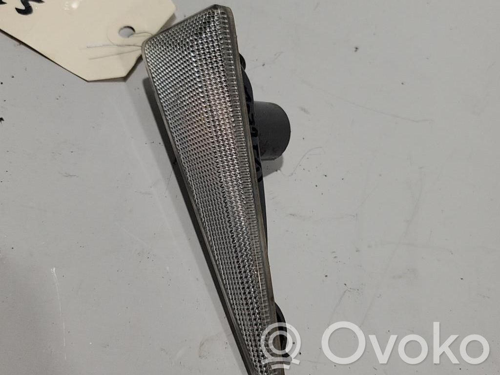 Frontblinker   8200633417