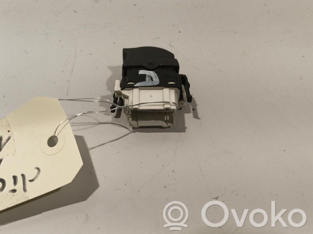 Renault Clio II Electric window control switch 