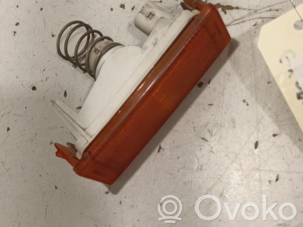 Front fender indicator light   7701203558