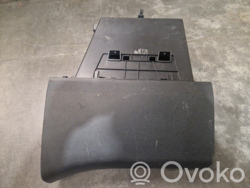 Peugeot Partner III Juego guantera 