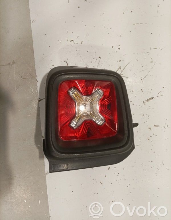 Jeep Renegade Lampa tylna 
